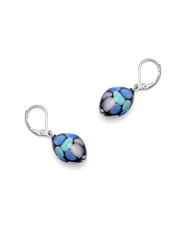 Orecchini Mosaico blu marine – vista degli orecchini pendenti
