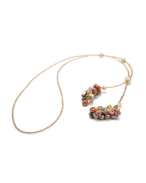 Collana lunga Linda crema – dettaglio