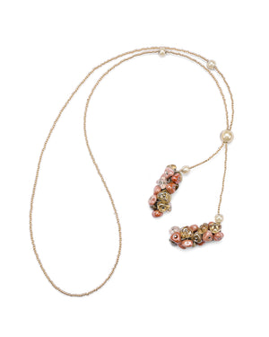 Collana lunga Linda crema – vista dall'alto