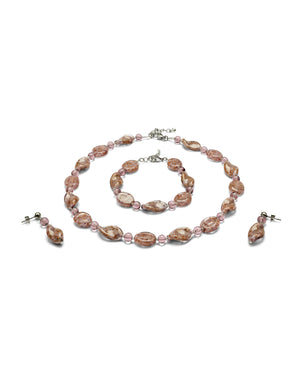 Set Karen viola – collana, bracciale e orecchini in vetro di Murano, indossati